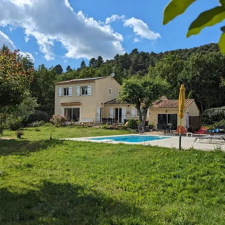 Βίλα Calme Avec Piscine A *