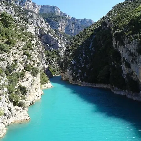 Βίλα Calme Avec Piscine A Gréoux-les-Bains