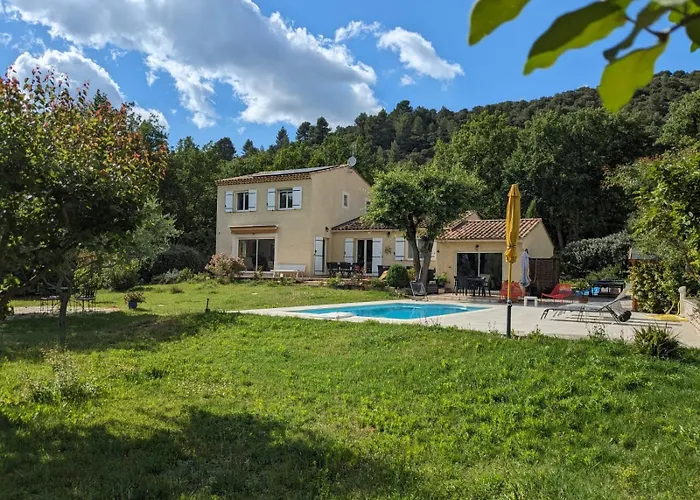 빌라 Calme Avec Piscine A *